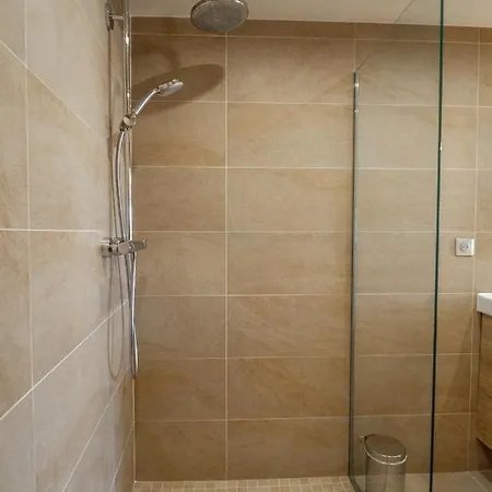 Appartement Spacieux Pour 6p Vue Vieil Antibes