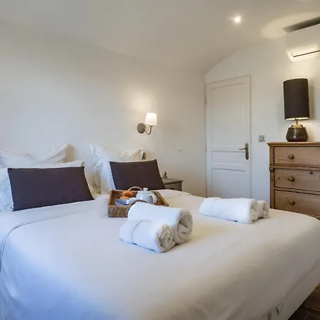 Spacieux Pour 6p Vue Vieil