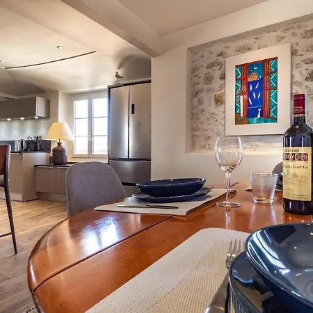 Spacieux Pour 6p Vue Vieil Lägenhet