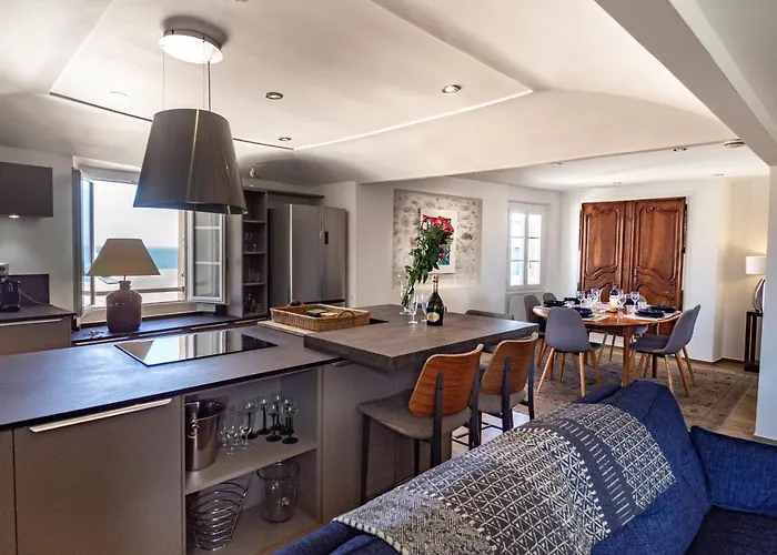 Spacieux Pour 6p Vue Vieil Lägenhet Antibes